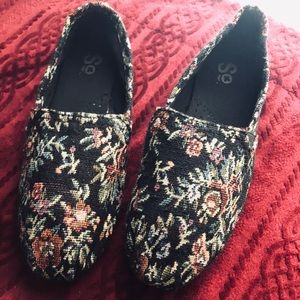SO Floral Toms